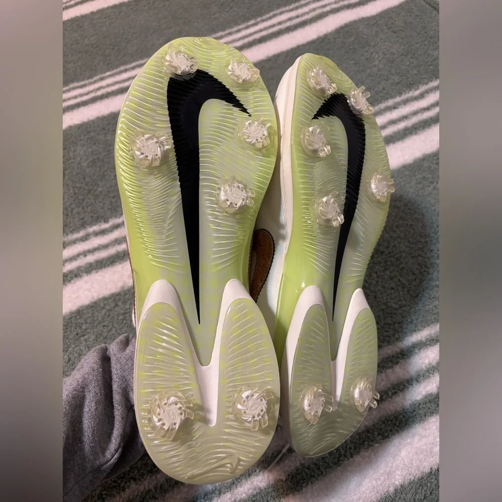 Nike Men's Sz 13 White and Tan Cork Golf Shoes - Picture 5 of 5